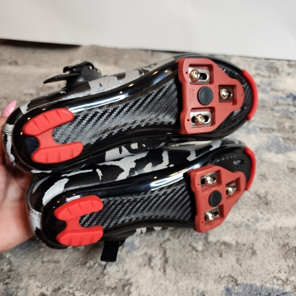 Speed Black Camo Cycling Shoes Unisex Size EU 39 New - Picture 2 of 16